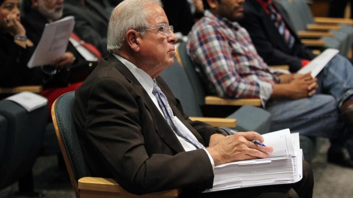 Tomas Regalado, mayor of City of Miami, during a commission meeting on November 18, 2016. On March 9, the commission will consider a second proposal from Regalado that would partially ban short-term rentals in the city.