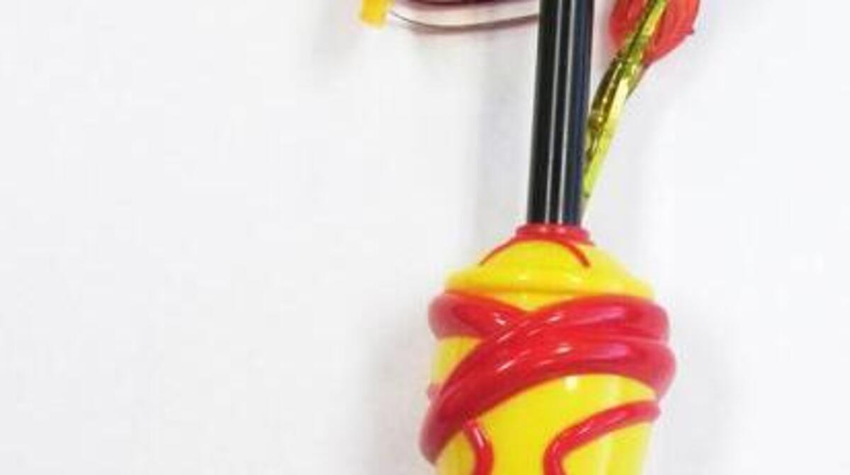 The top of this Mickey Mouse spinning wand detaches. It’s not supposed to do that.
