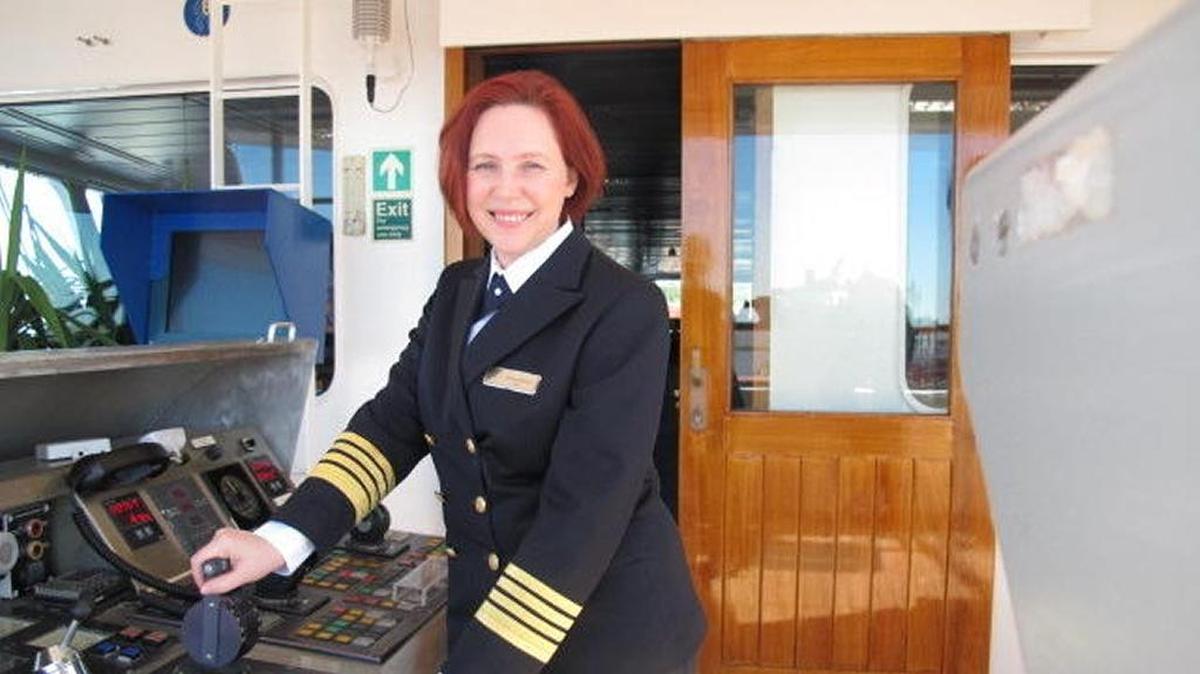 Regent Seven Seas Cruises has appointed Serena Melani as captain of the 700-passenger Seven Seas Mariner cruise ship, making her the first female to helm one of its ships.