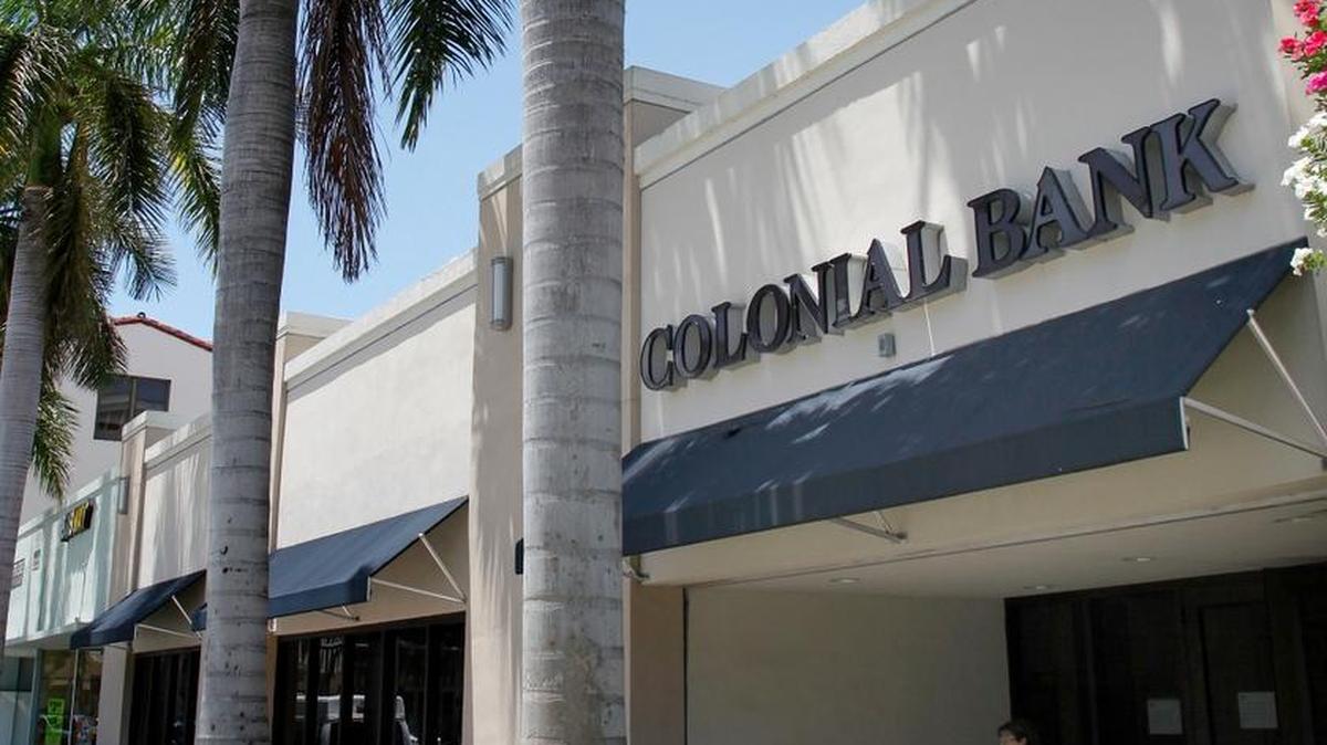 Colonial Bank in Miami Beach, on August 17, 2009, days after it failed. The bank’s fraud with Taylor, Bean & Whitaker is the subject of a lawsuit against its auditor, PricewaterhouseCooper, which allegedly failed to catch the fraud for seven years. The case settled in Miami-Dade County Circuit Court Friday.