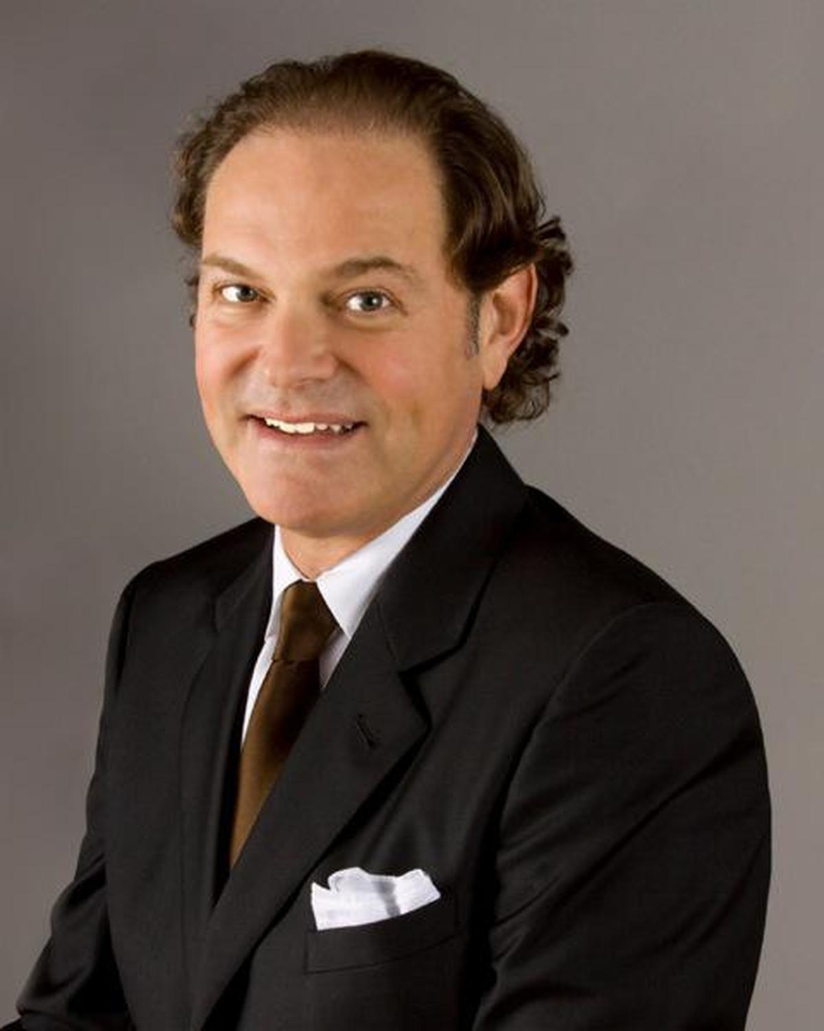 Israel Sands of Israel Sands Law in Miami Beach is a wills, trusts and probate law attorney.