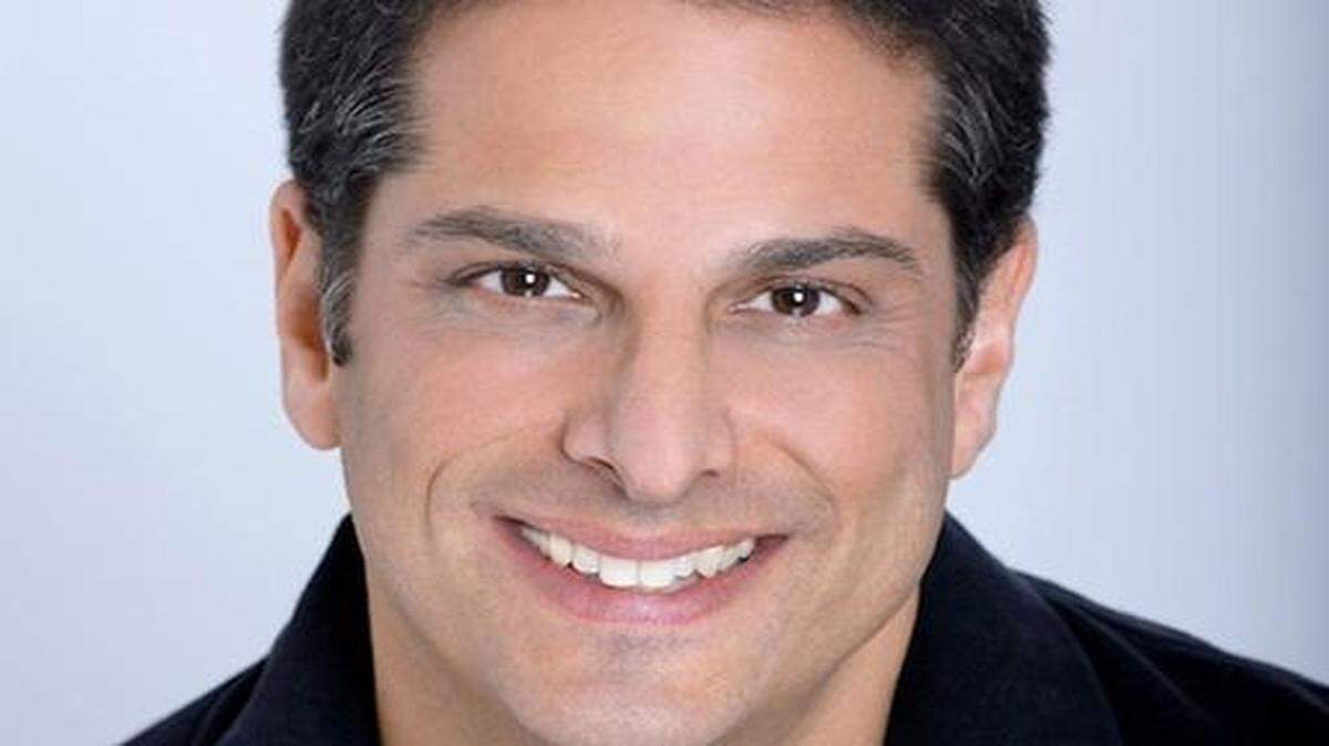 
Adam Snitzer
