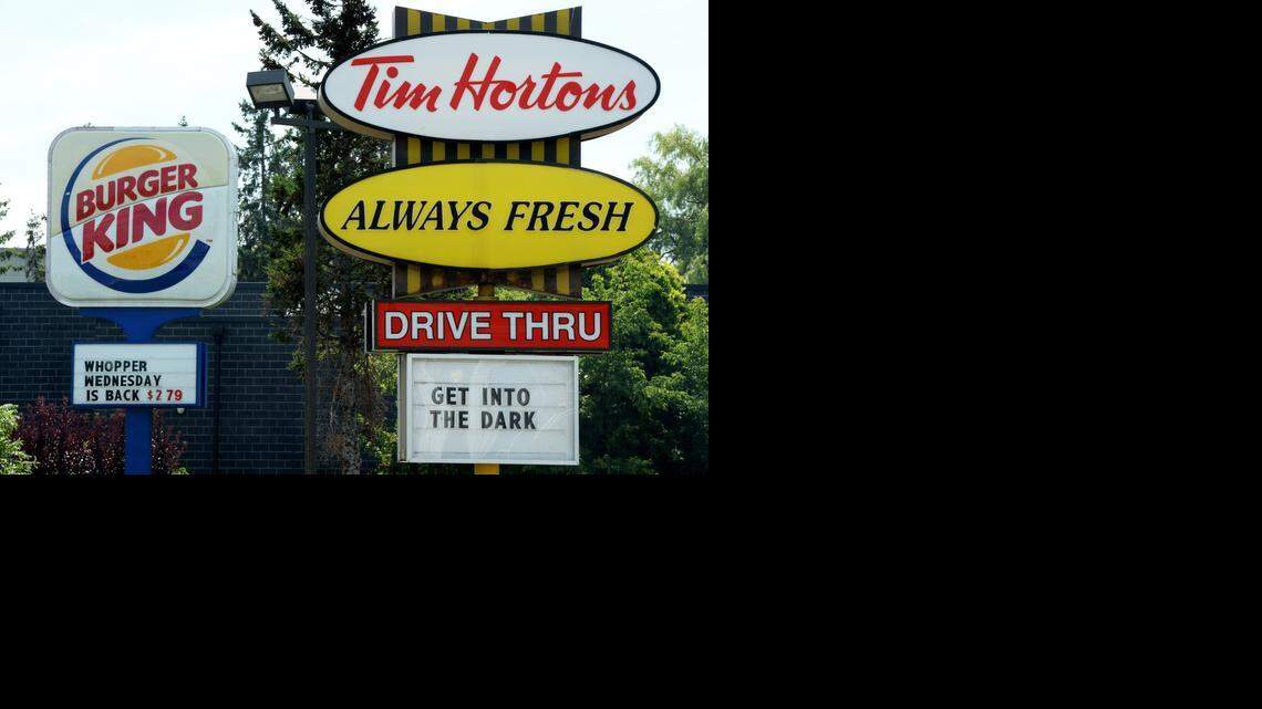 <cutline_leadin>New partners:</cutline_leadin> <137,2014/12/26,Clarke/c Rosemary (Rory) - Miami1>Burger King Tim Hortons signs are displayed on St. Laurent Boulevard in Ottawa.<137> Canada's Tim Hortons and Miami-based Burger King say they will join forces. <137>, but will operate as independent brands to form the world's third-largest quick service restaurant company.<137>