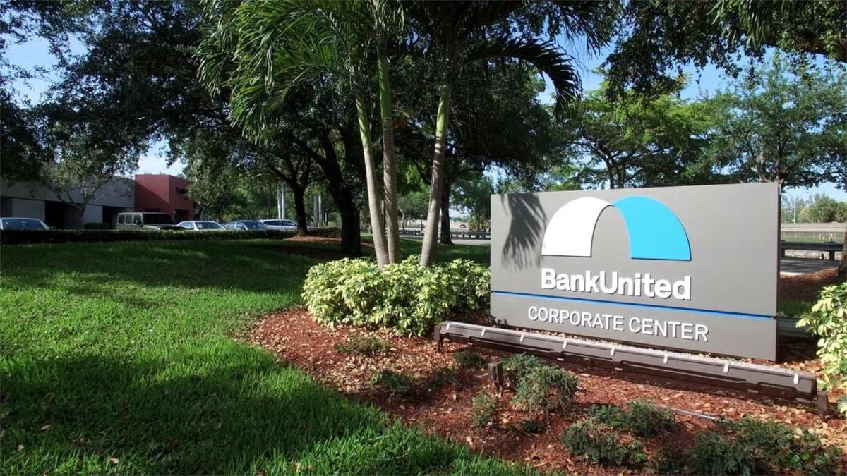 The BankUnited Corporate Center is located in Miami Lakes. “One of the early changes we made when we came to BankUnited was to move the headquarters from Coral Gables to Miami Lakes,” Rajinder Singh said. “In making this decision, we co-located many departments (including the management team) to a central corporate campus.”