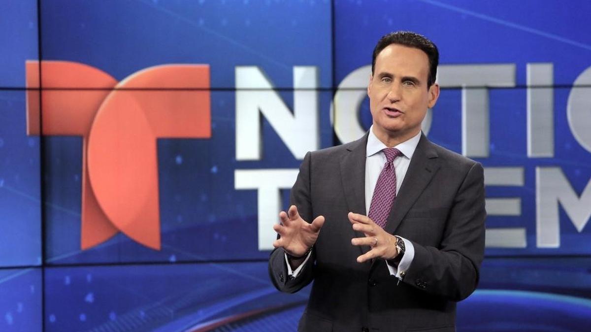José Diaz-Balart is the only news anchor to reach viewers on two major networks in Spanish and English. He is the co-anchor of Telemundo’s nightly national 6:30 p.m. newscast and anchors the Saturday evening edition of NBC Nightly News.
