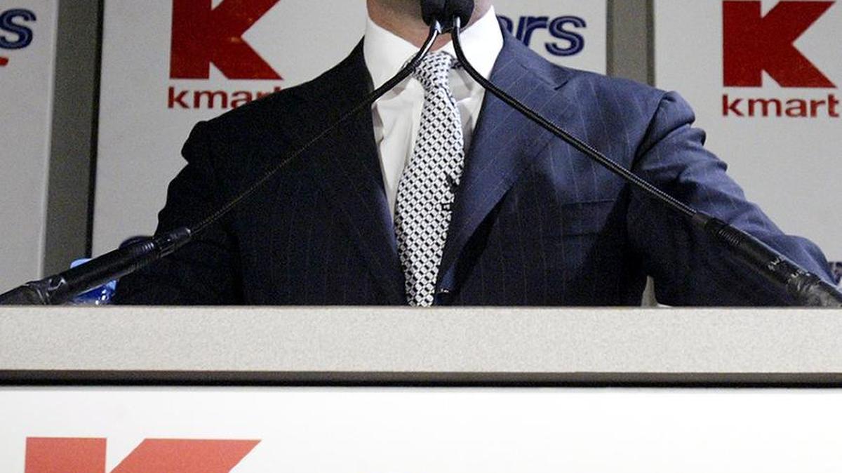 Sears Holdings Corp. chairman Edward Lampert, at a news conference in New York on Nov. 17, 2004, lives in the Miami Beach area.