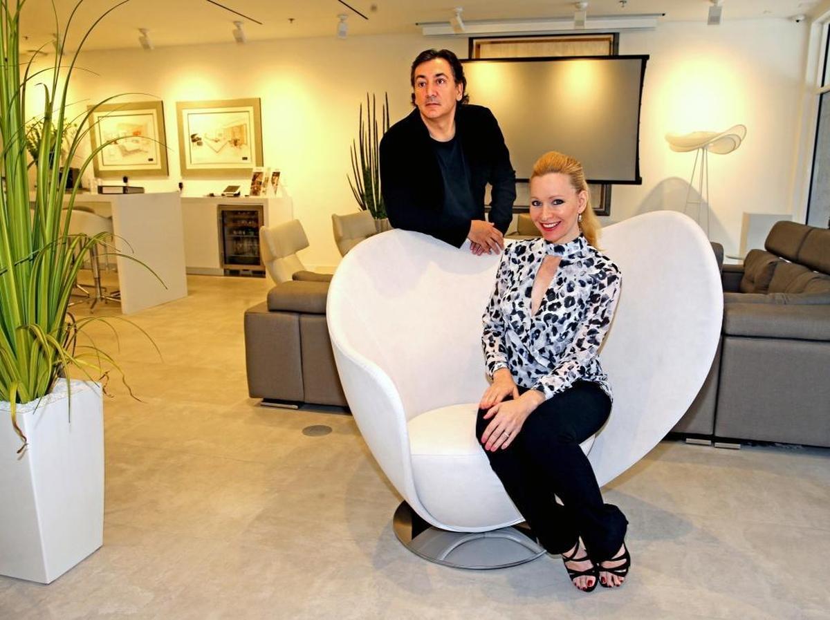 David Frangioni and Jennifer Yosowitz in Audio One’s showroom at 18288 Collins Ave., Sunny Isles Beach.