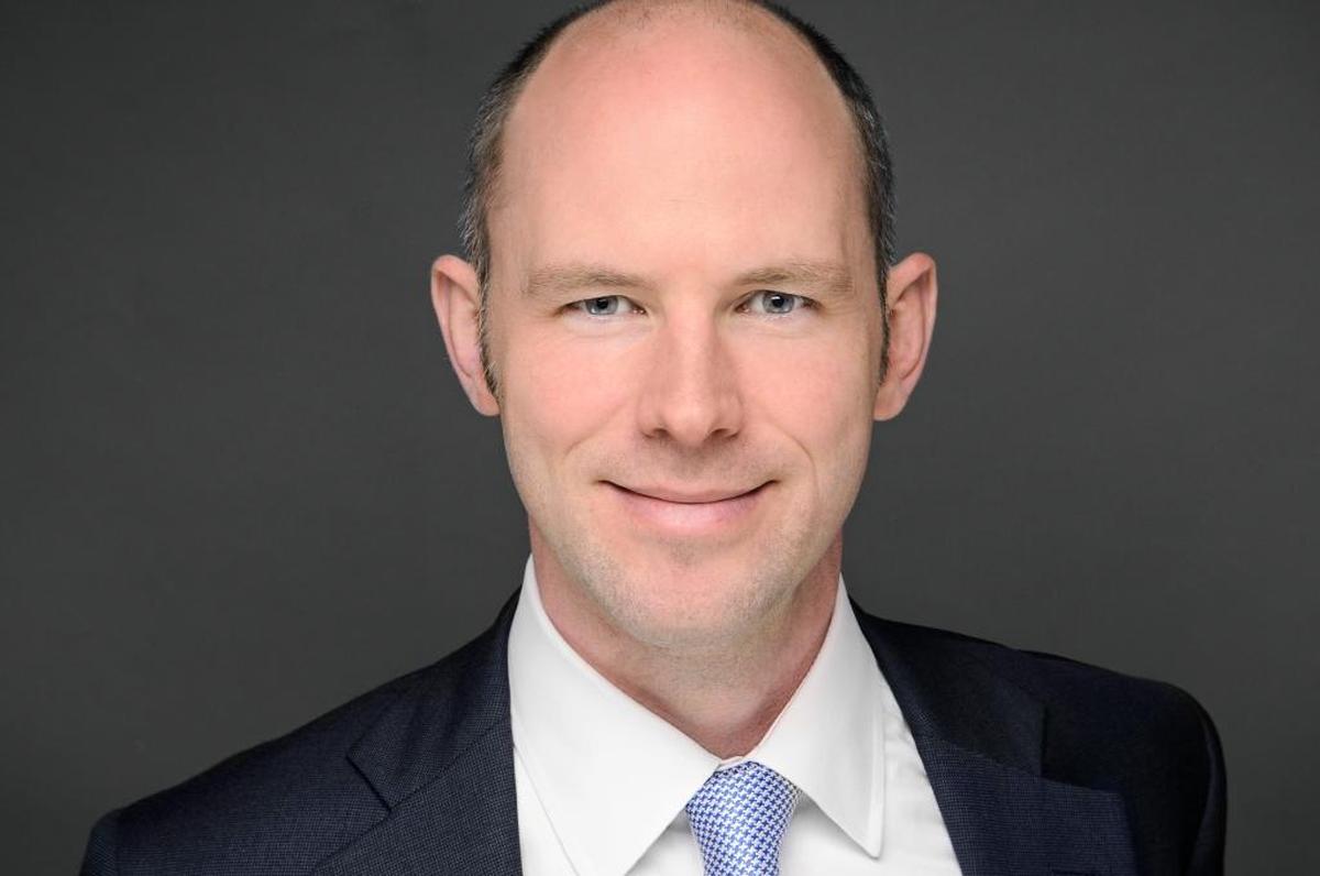Ken Anderson is the chief operating officer of Unimar Financial Services. He is a CFA charterholder and former CFA Society Miami president.