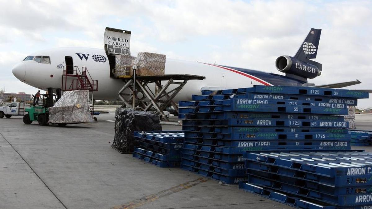 World Cargo MD 11 loads head for Brazil on March 2, 2010. For 2015, MIA’s trade with the world totaled $54.19 billion, down from $63.14 billion in 2014 and $70.72 billion in 2012, the record year.