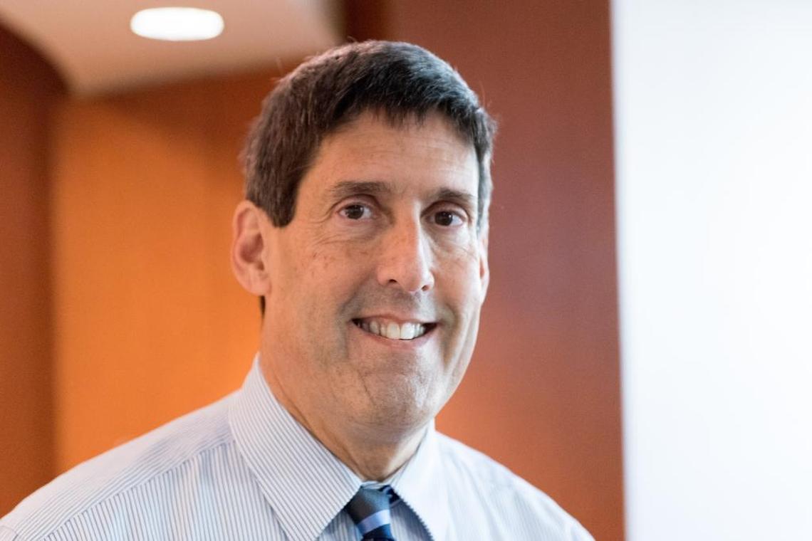 Dr. Alan Mendelsohn is an ophthalmologist in the Hollywood-Fort Lauderdale area.