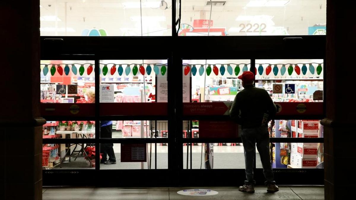 Forget something? These Lexington grocery stores have adjusted hours for Christmas Eve and Christmas Day.