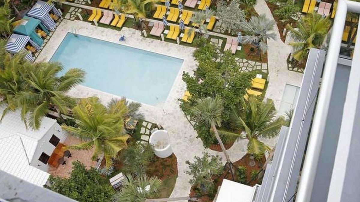 Private equity firm Geolo Capital bought the former Crown at Miami Beach apartments and turned it into the Thompson Miami Beach in November 2014. The hotel is changing hands to Hyatt’s new Unbound Collection brand.