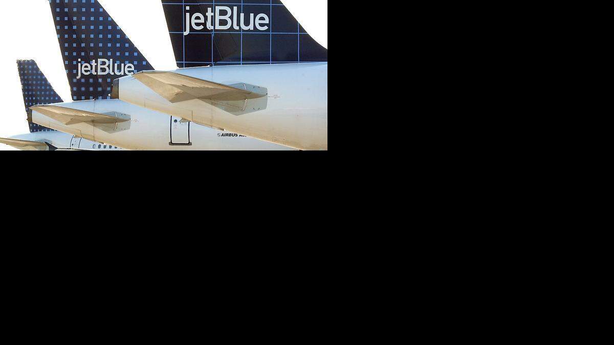 
JetBlue will add another charter flight to Cuba this summer.
