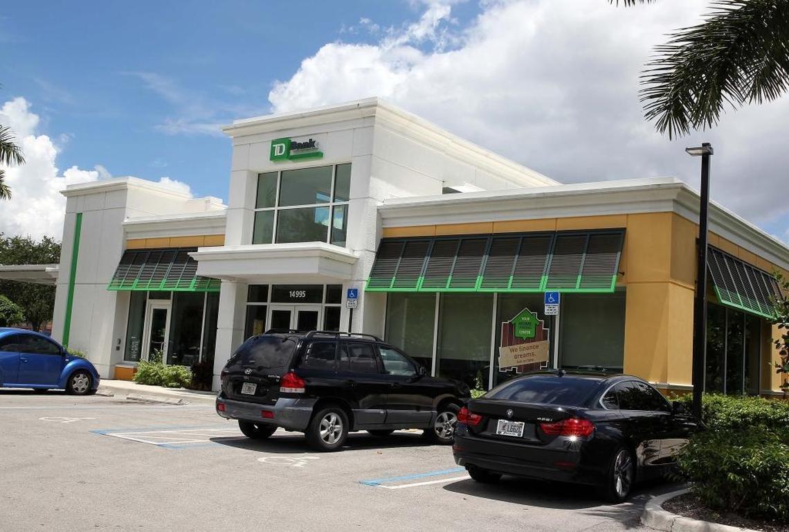 This TD Bank in Kendall was once owned by a company linked to a top aide of Argentina’s former president Néstor Kirchner. All 16 South Florida buildings and luxury condos linked to the aide, Héctor Daniel Muñoz, have been sold, many since the Herald first started reporting on the story.