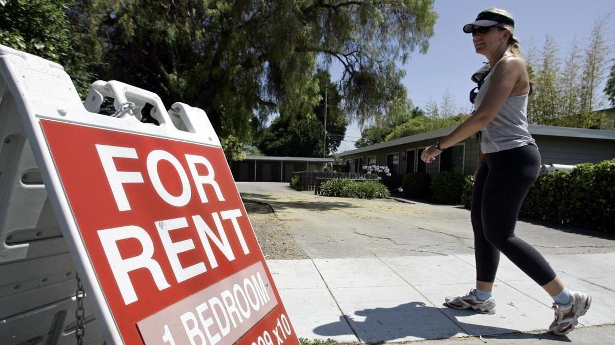 The national median rent for a one-bedroom apartment increased by 1.92 % to $1,164, while two-bedroom rental prices rose 1.84% to $1,377.