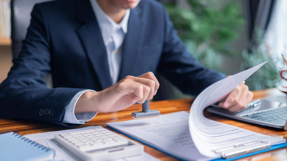 Many condo contracts are stipulating sellers must disclose any special assessments to buyers, including those levied, pending, or listed in board meeting minutes within past 12 months.