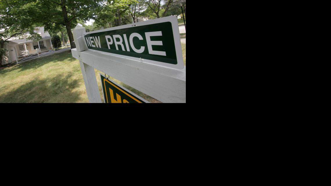 
South Florida single-family home and condo sales increased in October from a year earlier.
