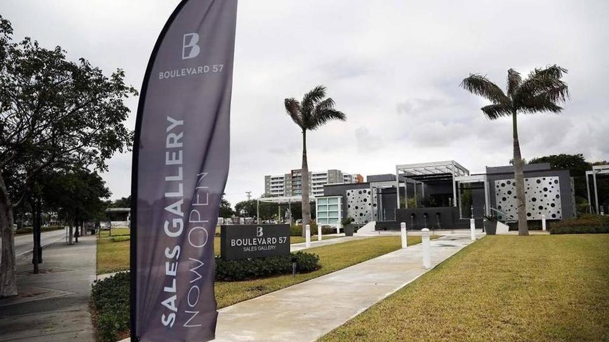 The sales gallery at Boulevard 57 will remain open even though the developer — whose family had business ties to the government of Hugo Chávez — has suspended sales.