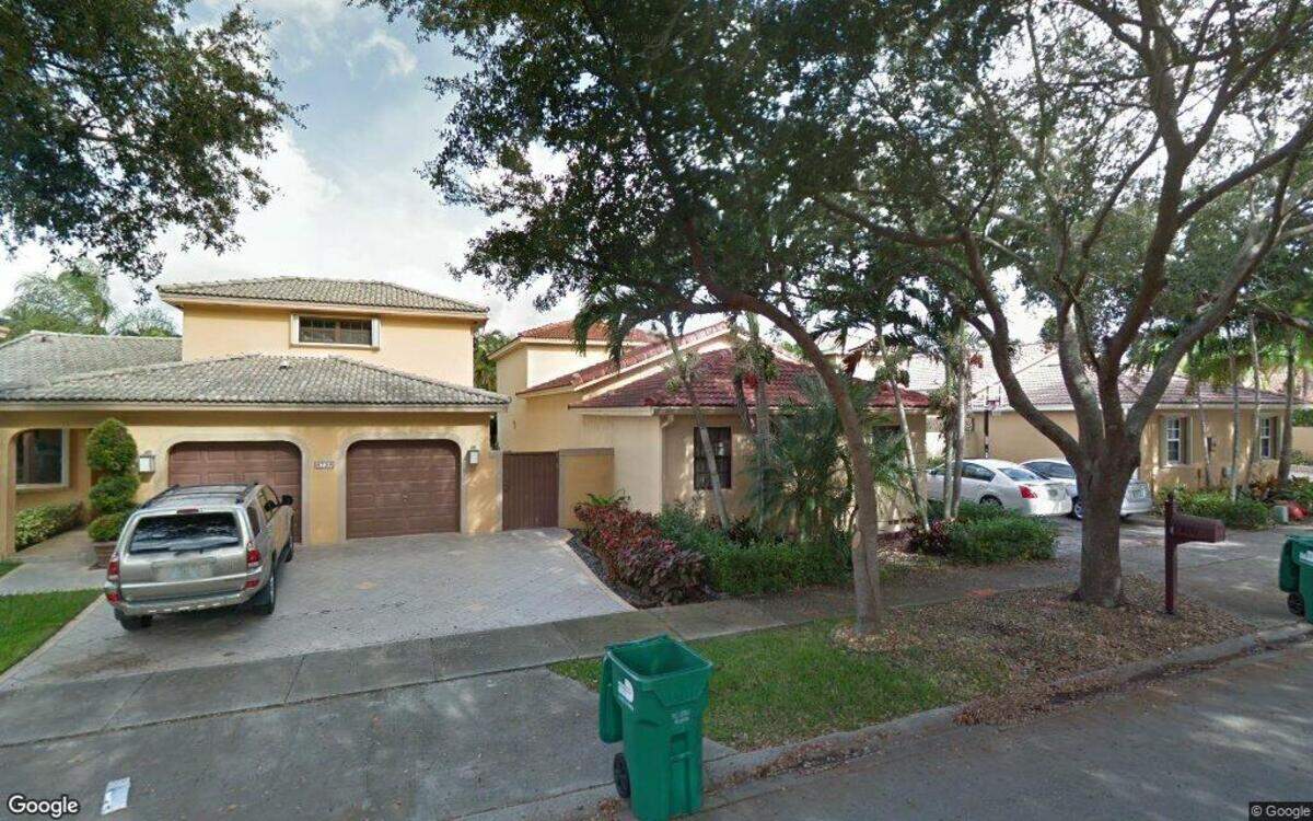 House on 9400 block of West 35th Lane