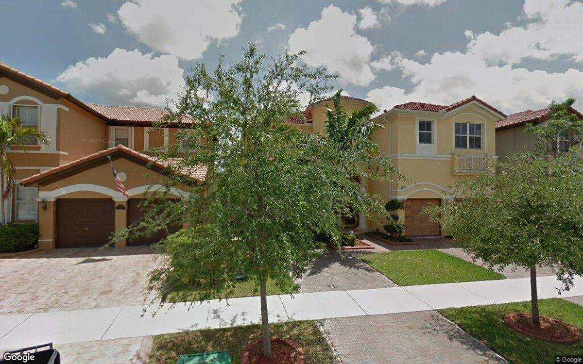 House on 16600 block of Northwest 77th Place