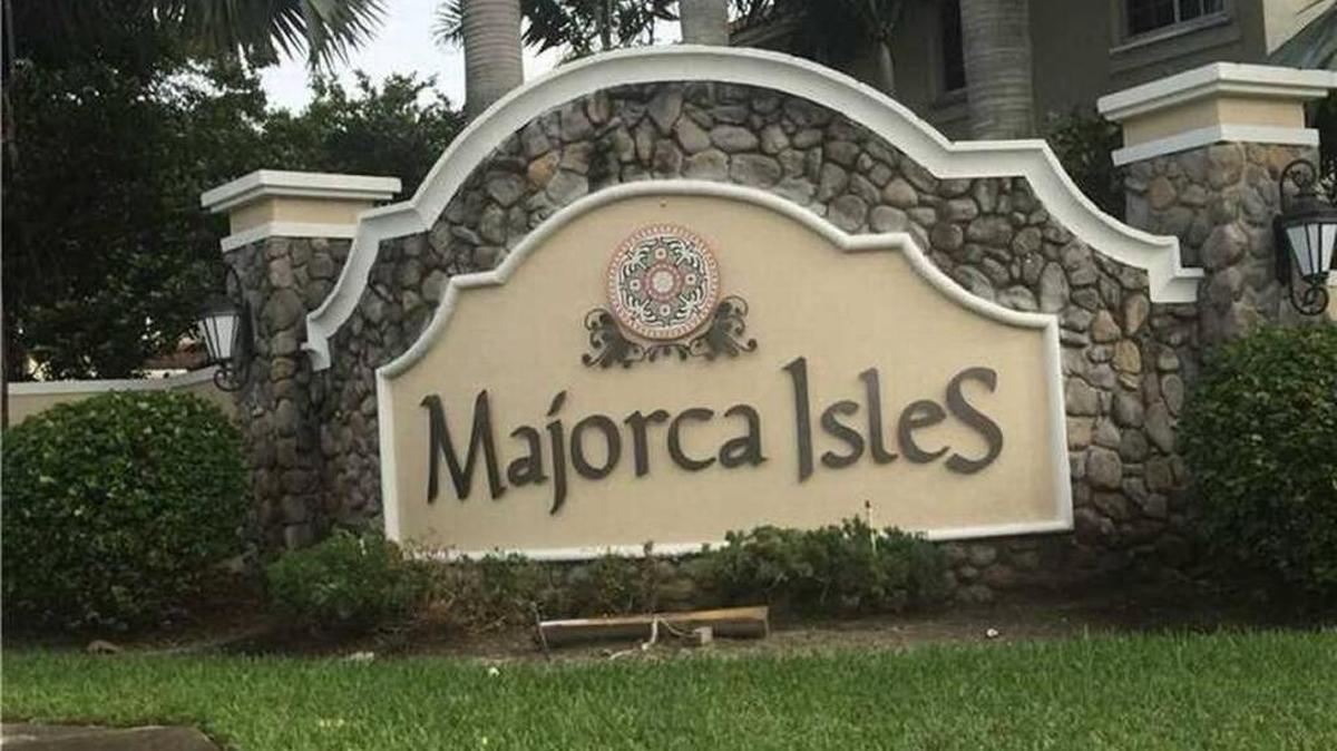 Developer D.R. Horton has reached an $11 million settlement with the homeowners association of the Majorca Isles community in Miami Gardens.