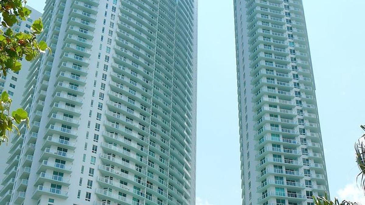 Quantum on the Bay is the target of a lawsuit from a tenant.