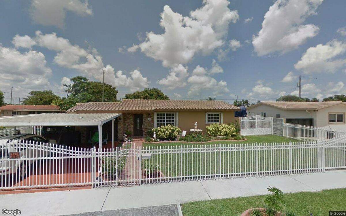 House on 3200 block of Northwest 30th Street