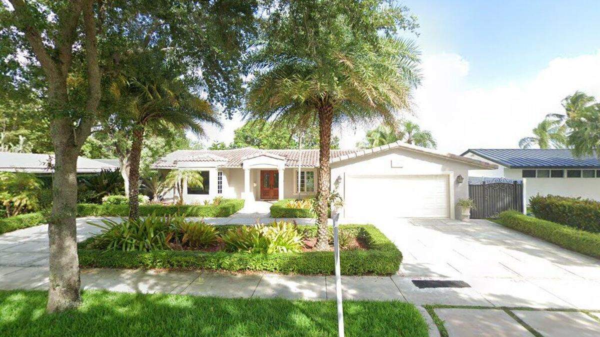 Casa en la cuadra 7200 de Poinciana Court
