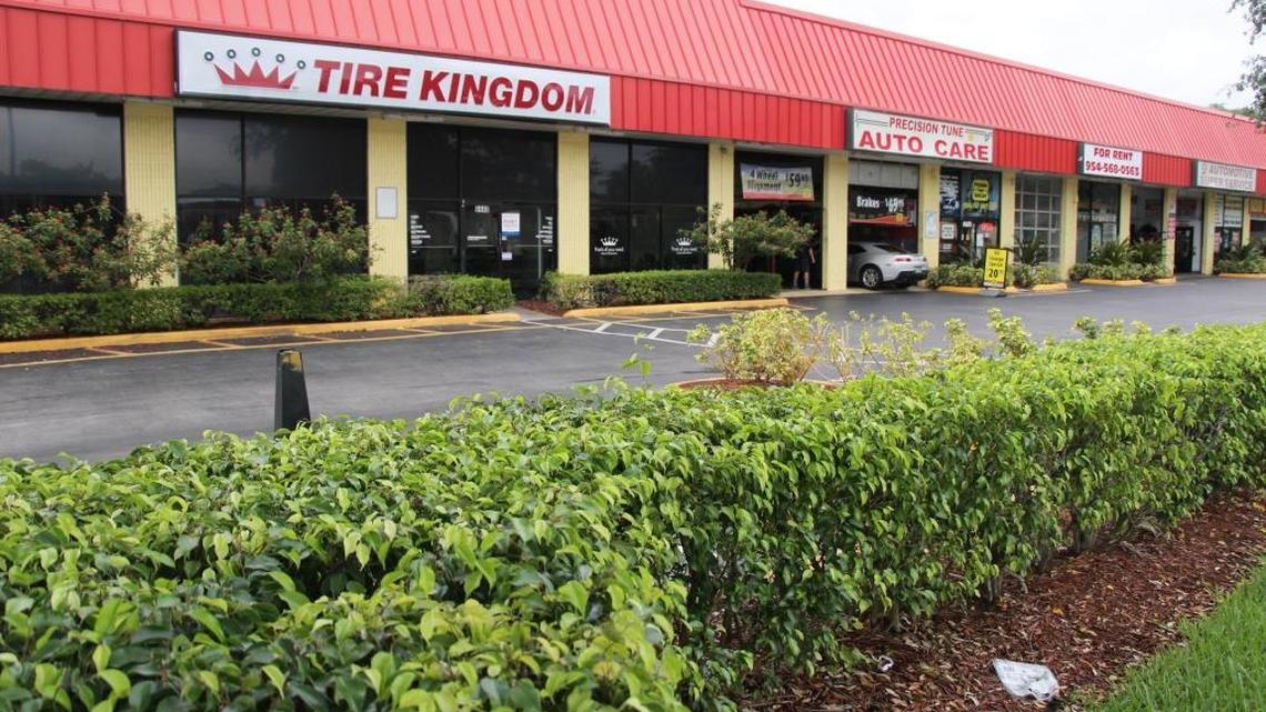 A Chinese investment firm has bought a retail plaza in Lauderhill for $4.1 million.