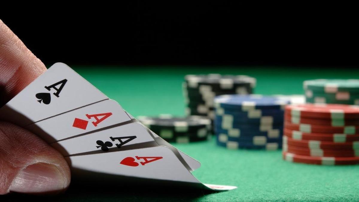 The owners of Magic City Casino want to bring a new jai-alai fronton and poker room to downtown Miami.