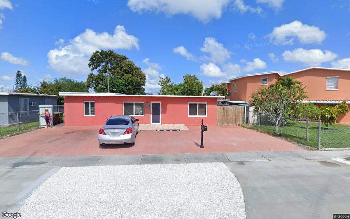 House on 15500 block of Northwest 83rd Avenue