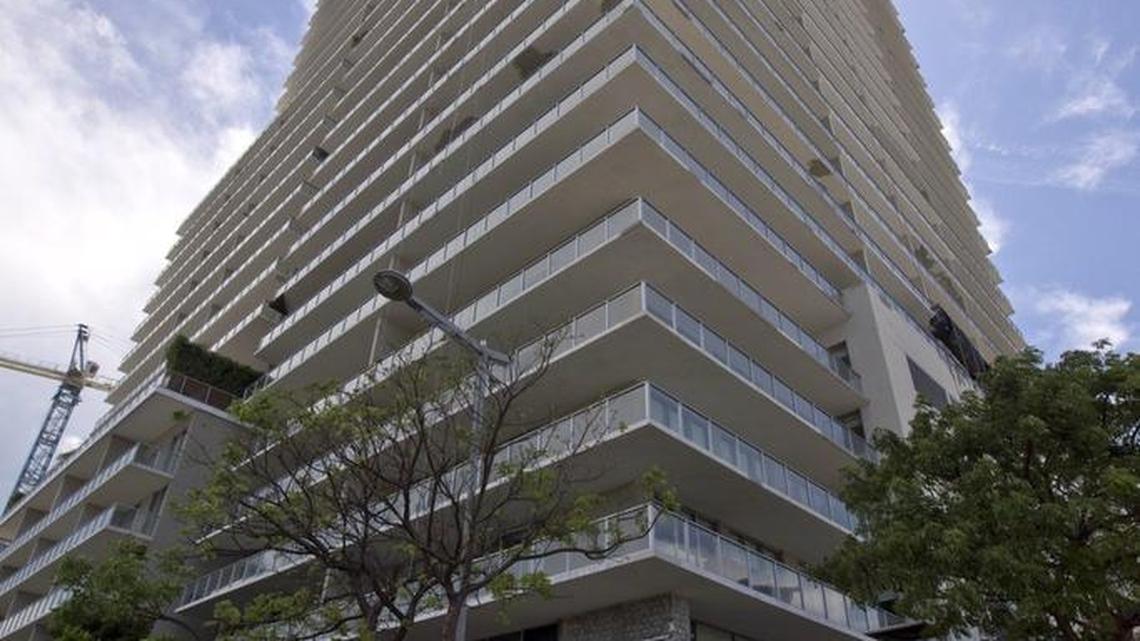 The 2 Midtown condo association charges tenants and buyers $550 dollars in transfer fees. It’s one of many South Florida condo associations ripping off consumers. State law limits such fees to $100 per applicant.