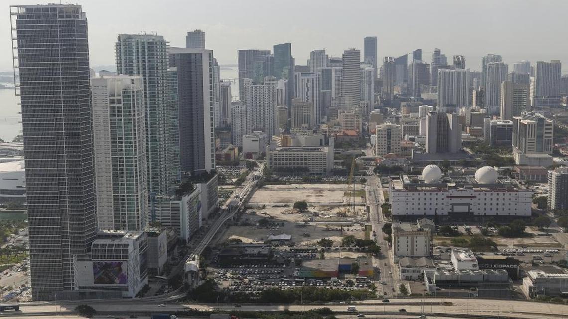 Miami Worldcenter and PARAMOUNT celebrated the groundbreaking of an open-air retail shopping center and condos in downtown on Thursday, March 3, 2016. The sites are slated to be completed by 2018.