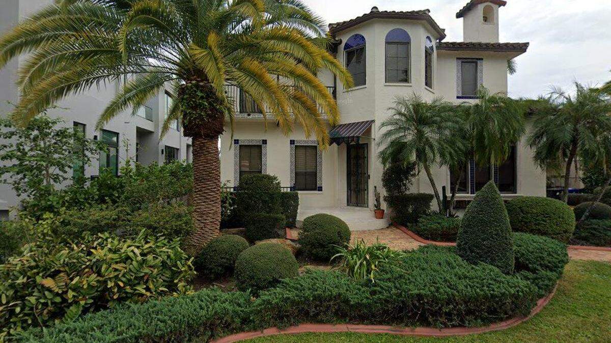House on Coconut Isle Drive