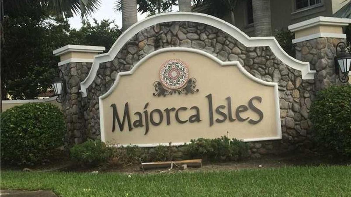 A trustee for the bankrupt condo association at Majorca Isles in Miami Gardens won a $16.3 million award from developer D.R. Horton in court.