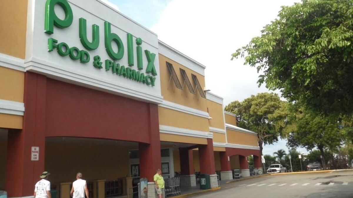 Publix’s Marathon store in the Florida Keys. The Lakeland-based chain announced on March 1, 2018, it intends to raise wages for its employees and some managers.