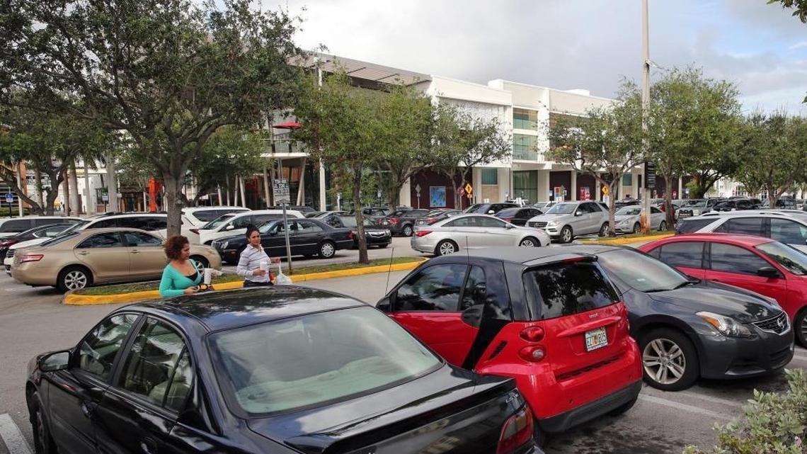 Parking is hard to find at Dadeland Mall on the afternoon of Saturday, Oct. 21.