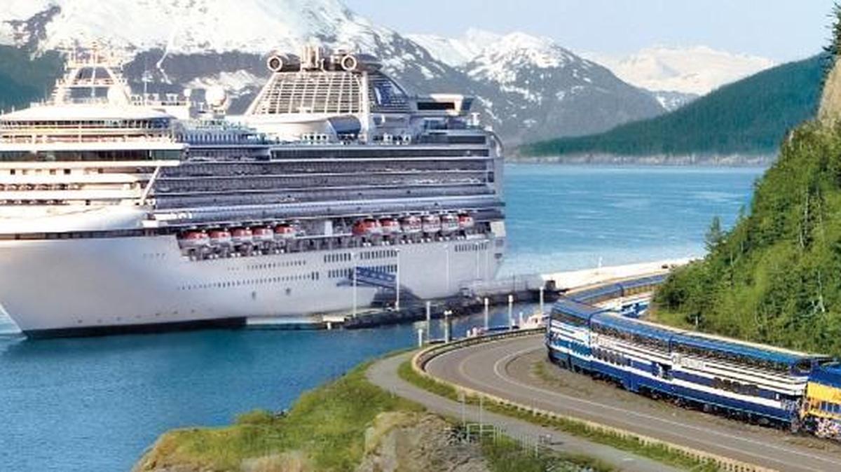 Princess Cruises’ Sapphire Princess, which started sailing in China in 2014. Carnival Corp. signed an agreement Wednesday to build two more China ships for a new Chinese cruise brand.