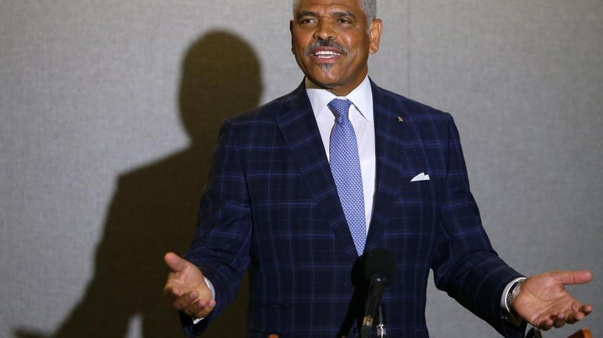Arnold Donald, CEO of Carnival Corp., has been named global chair of the Cruise Lines International Association effective Jan. 1.