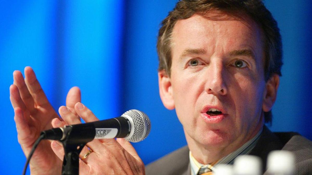In a weeklong jury trial, former Norwegian Cruise Line Holdings CEO Colin Veitch, above, argued that his successor, Kevin Sheehan, withheld payments from him and made defamatory statements about him in the media. A Miami-Dade jury ruled against Veitch on all counts Monday.