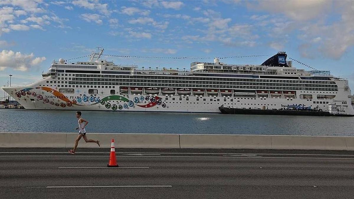 El Norwegian Pearl atracó en PortMiami en noviembre de 2012. El barco regresará a Miami el 6 de enero de 2021 debido a los casos de coronavirus entre los miembros de la tripulación.