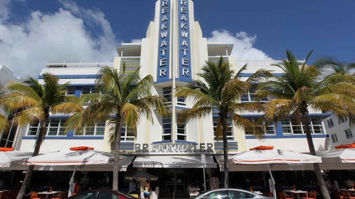 
South Florida’s tourism bureaus and cruise lines are preparing to help visitors stay out of harm’s way as Tropical Storm Erika makes an uncertain approach. 
