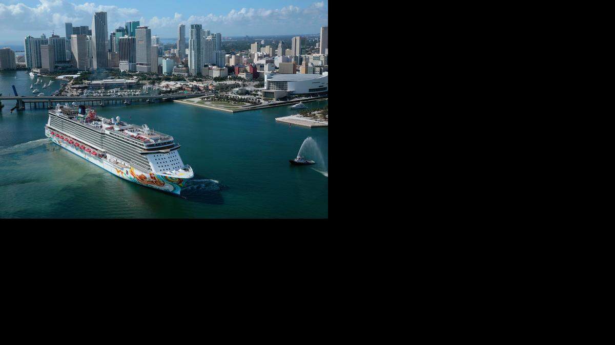 
Norwegian Cruise Line has introduced an expanded room service menu that carries a fee on two ships, including Norwegian Getaway.

