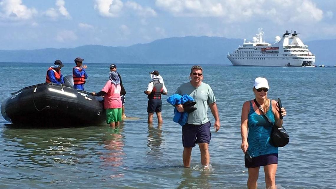 Passengers on Windstar’s Star Pride make a wet landing on Isla Parida, Panama, for a beach day, including a grilled lunch