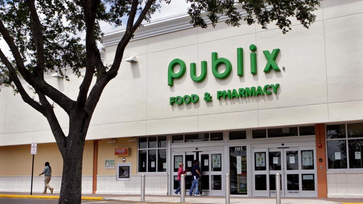 Publix has announced that it will buy 10 Martin’s Food Markets from Ahold USA Inc’s affiliate, Giant/Martin’s, and convert them to Publix stores.
