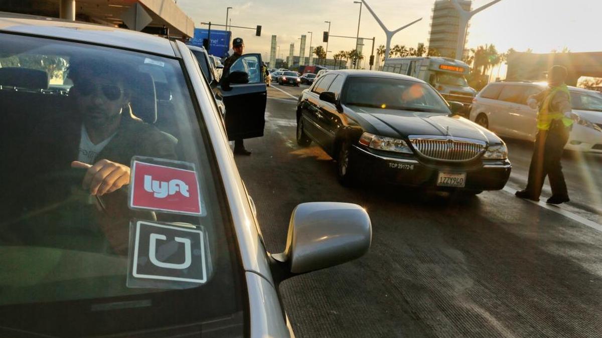 Uber says its in favor of statewide rules like those approved by the Florida Legislature rather than being subjected to varying regulations in cities and counties.