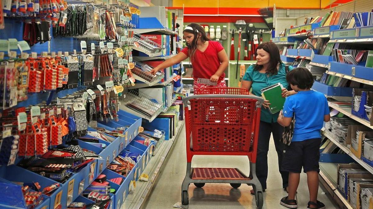 Shoppers stock up on supplies at the Dadeland Target in 2014. This year’s tax-free shopping holiday wraps up Sunday night.