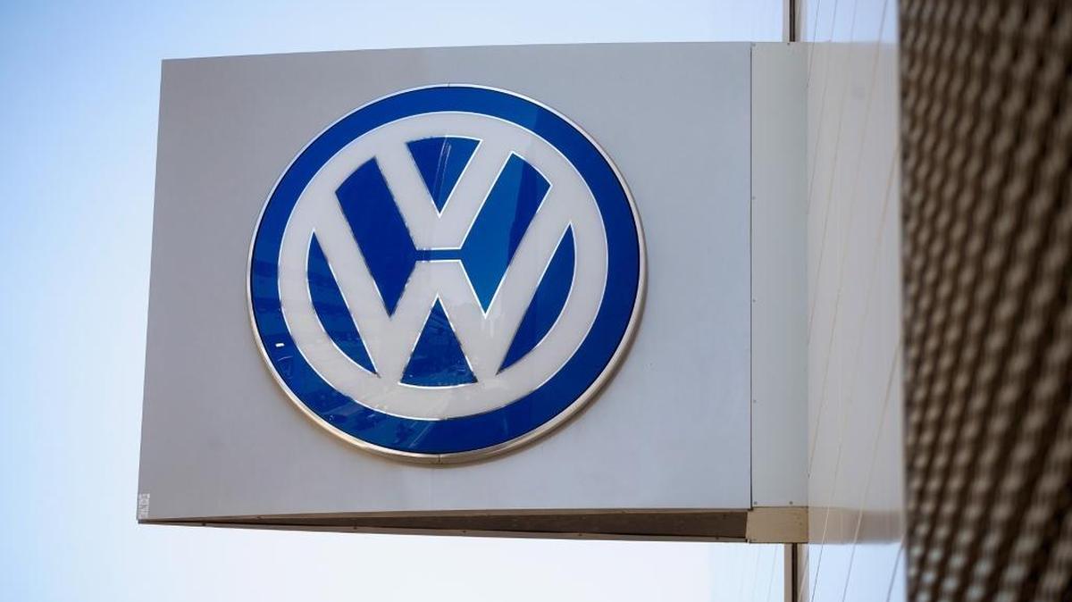 
A sign marks the location of a Volkswagen dealership on September 22, 2015 in Chicago, Illinois. The Environmental Protection Agency (EPA) has accused Volkswagen of installing software on nearly 500,000 diesel cars in the U.S. to evade federal emission regulations. The cars in question are 2009-14 Jetta, Beetle, and Golf, the 2014-15 Passat and the 2009-15 Audi A3. As many as 11 million cars worldwide could be affected by the deception. 
