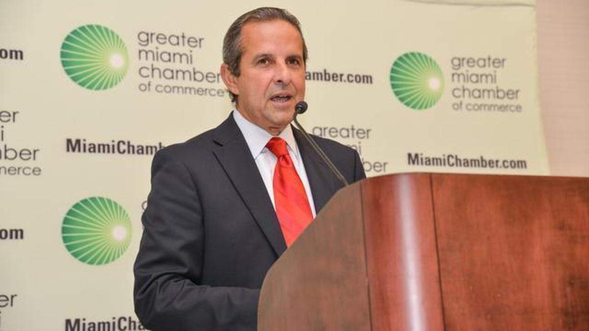 Former Miami Mayor Manny Diaz speaks at the South Florida Real Estate Summit.