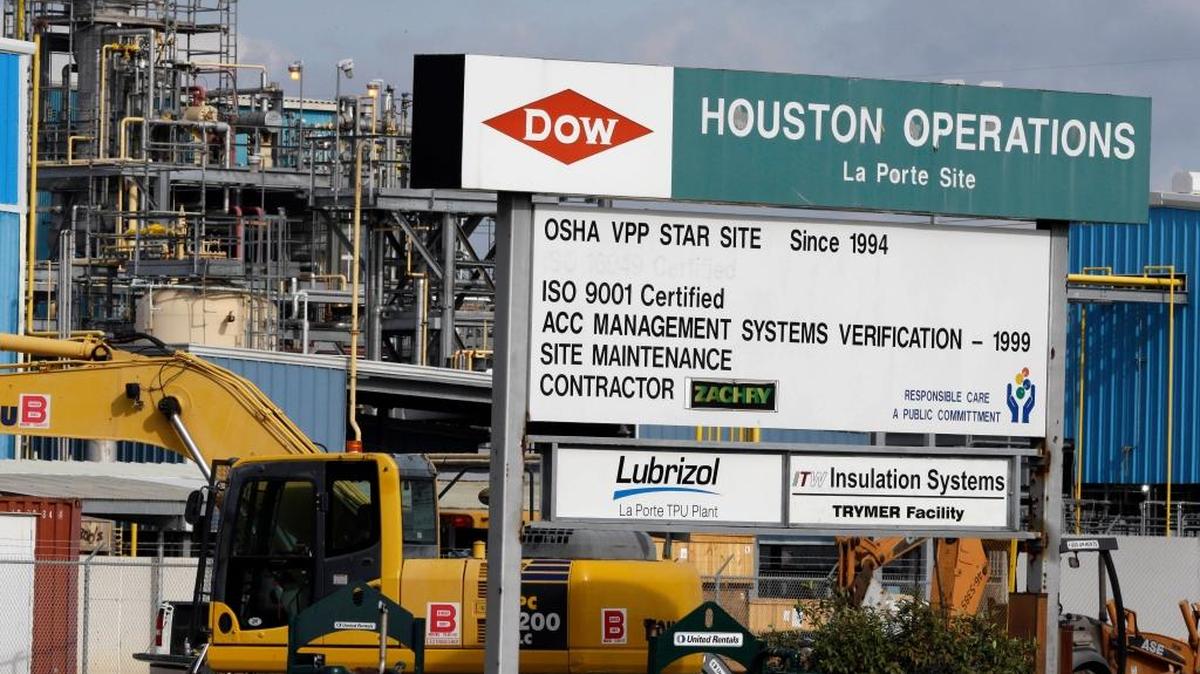 This is a Dow Chemical plant in La Porte, Texas.